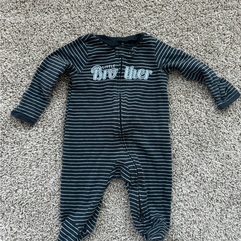 Carter’s Baby Boy 3-Pack bundle Footed Zip Sleepers Pajamas Blue Striped Size 3M